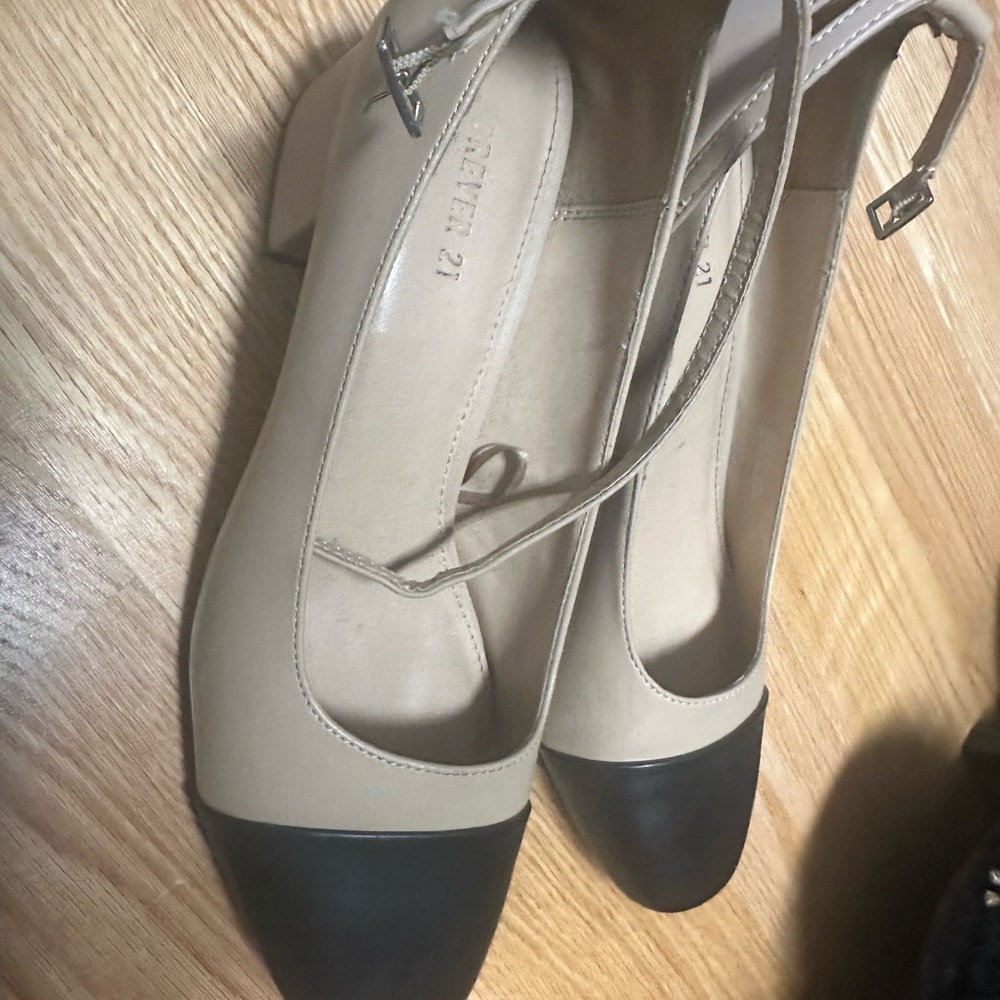 Elegant Beige and Black Women's Heels